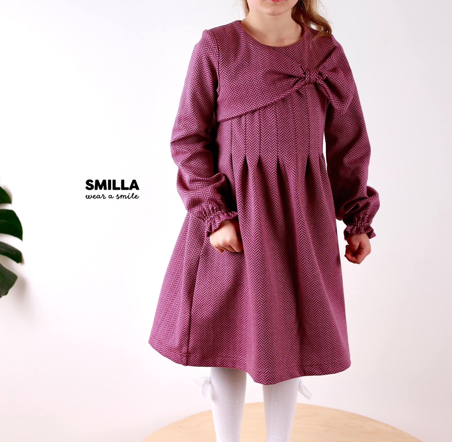 PDF Sewing Pattern Tutorial Tunic Dress Bow Glow (Size 86-152) for Girls Long Sleeve Bow Festive Christmas Wedding